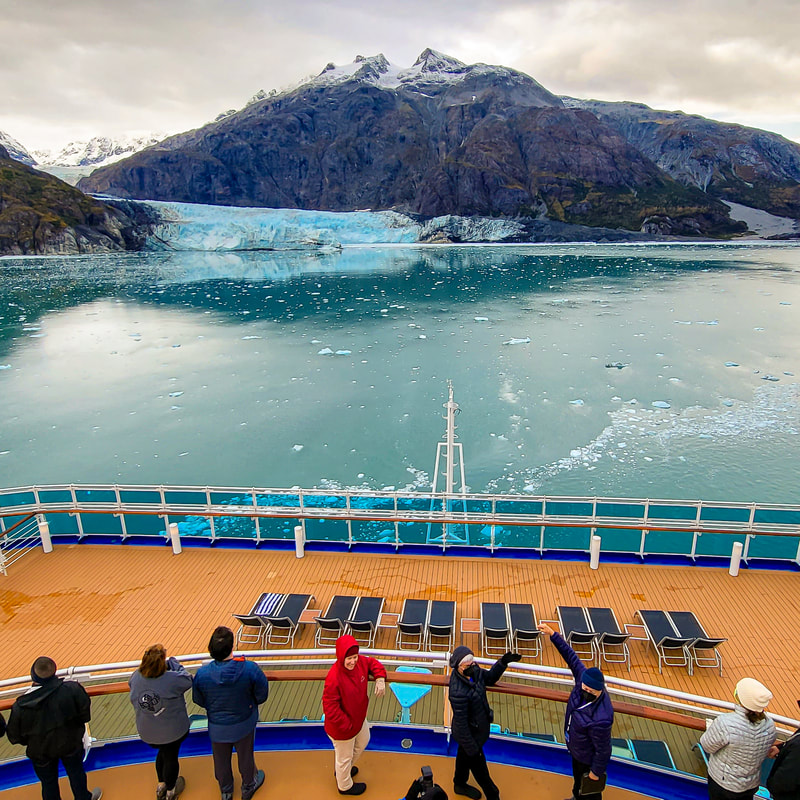 Royal Princess cruise ship in Glacier Bay National Park, Alaska Margorie Glacier