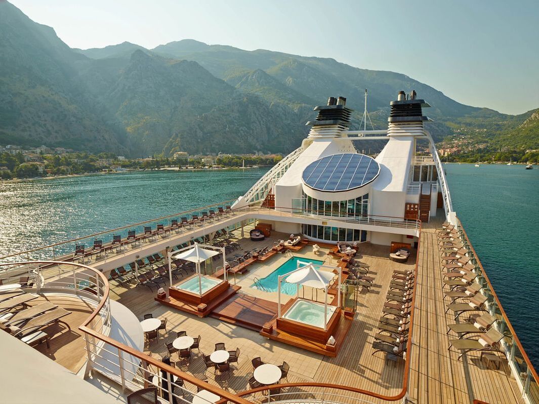 Seabourn cruise ship lido deck with pool